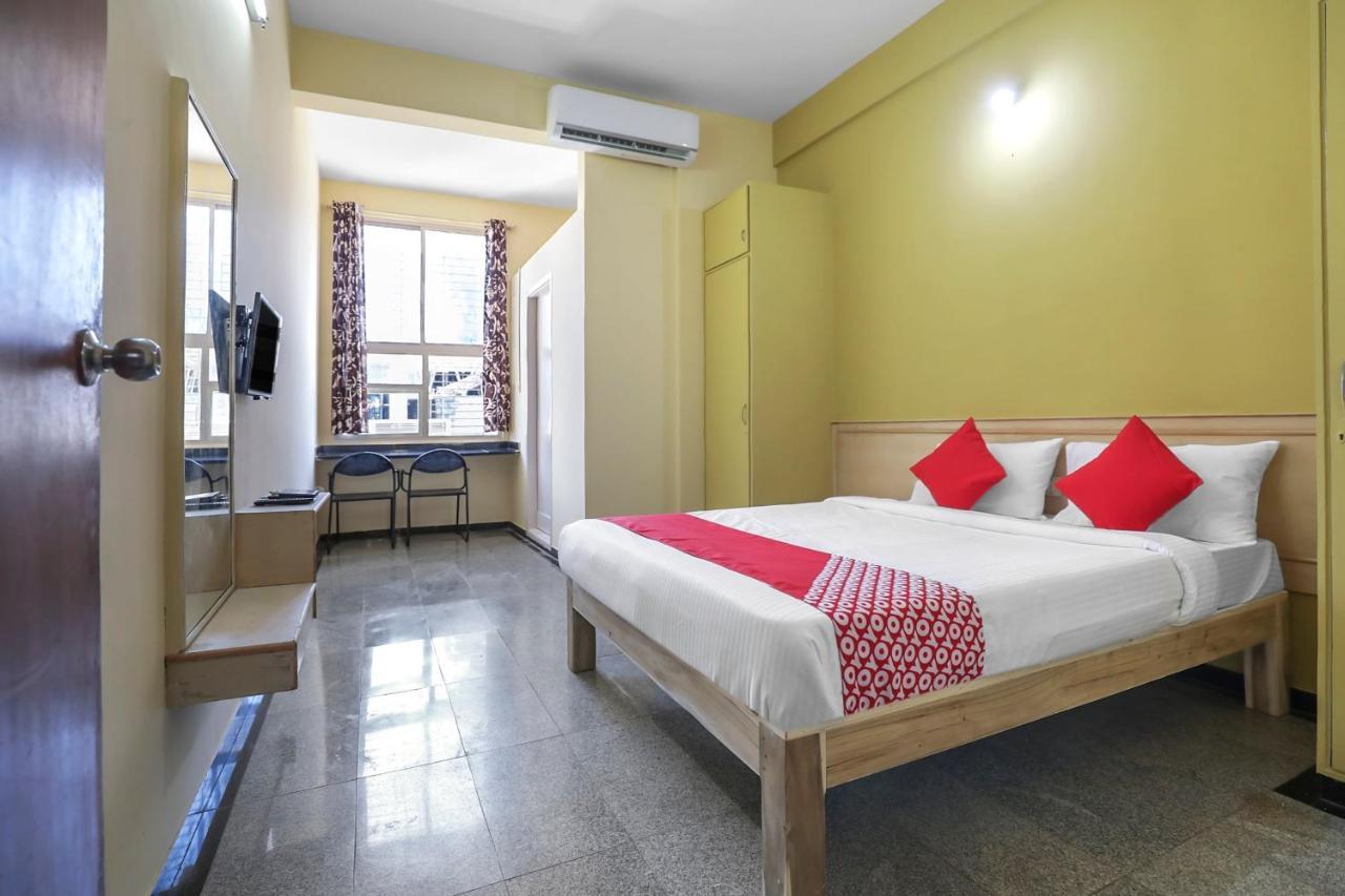 OYO 27943 Hotel SS Grand Honganoor Buitenkant foto