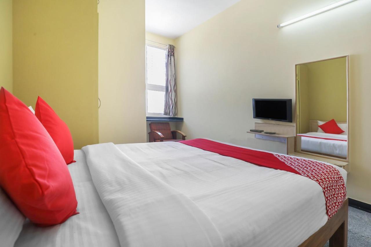 OYO 27943 Hotel SS Grand Honganoor Buitenkant foto