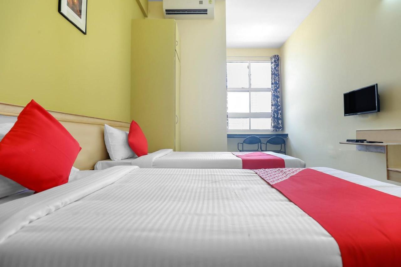 OYO 27943 Hotel SS Grand Honganoor Buitenkant foto