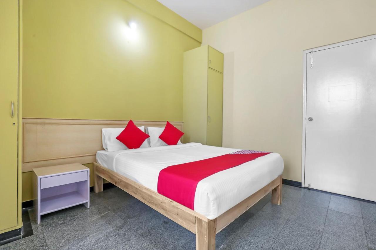 OYO 27943 Hotel SS Grand Honganoor Buitenkant foto